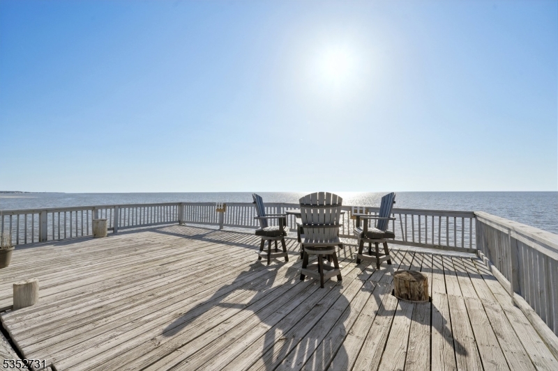 27 S Beach Ave