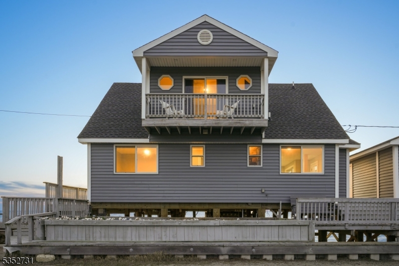 27 S Beach Ave
