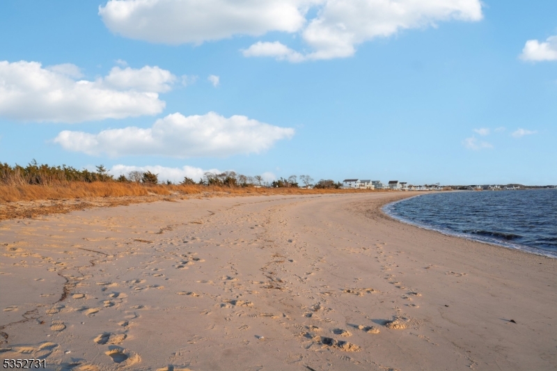 27 S Beach Ave