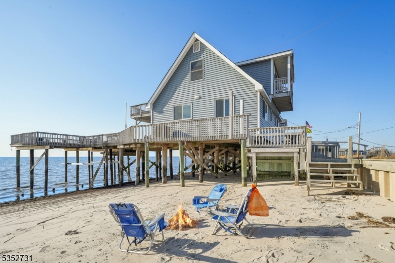 27 S Beach Ave