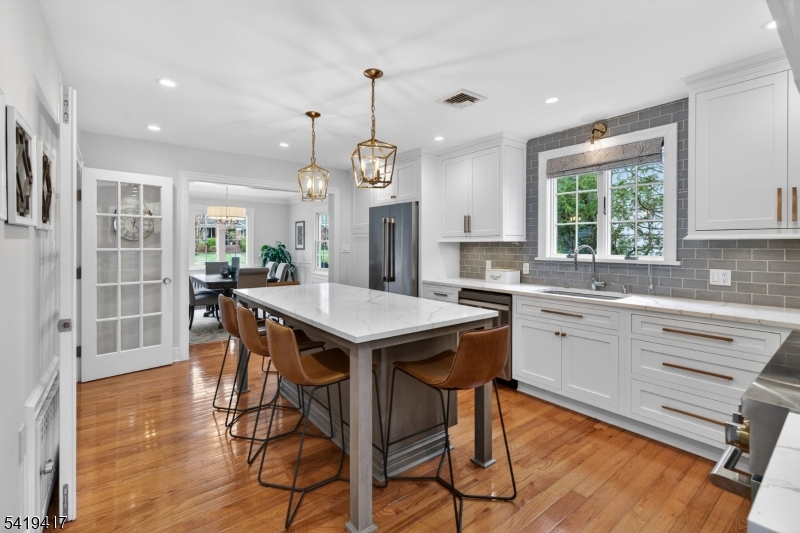 20 Parkview Dr