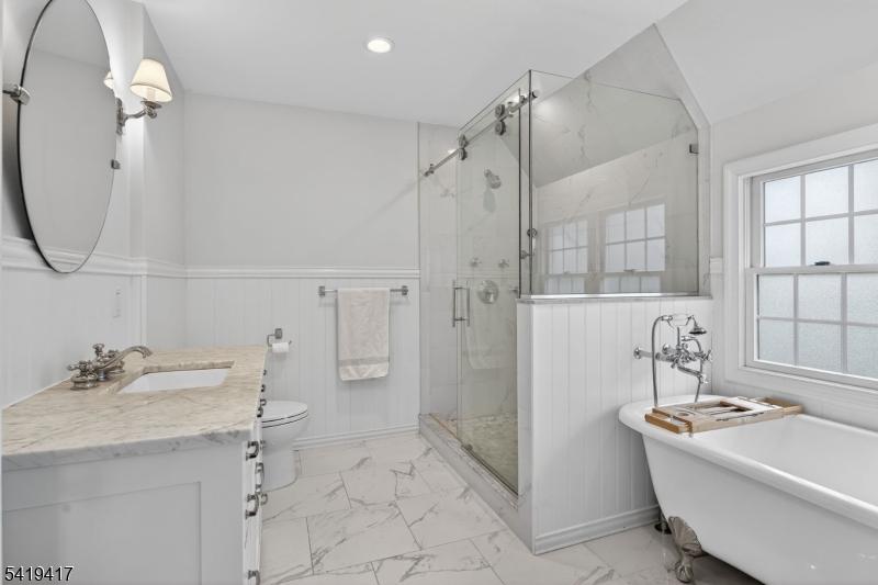 20 Parkview Dr