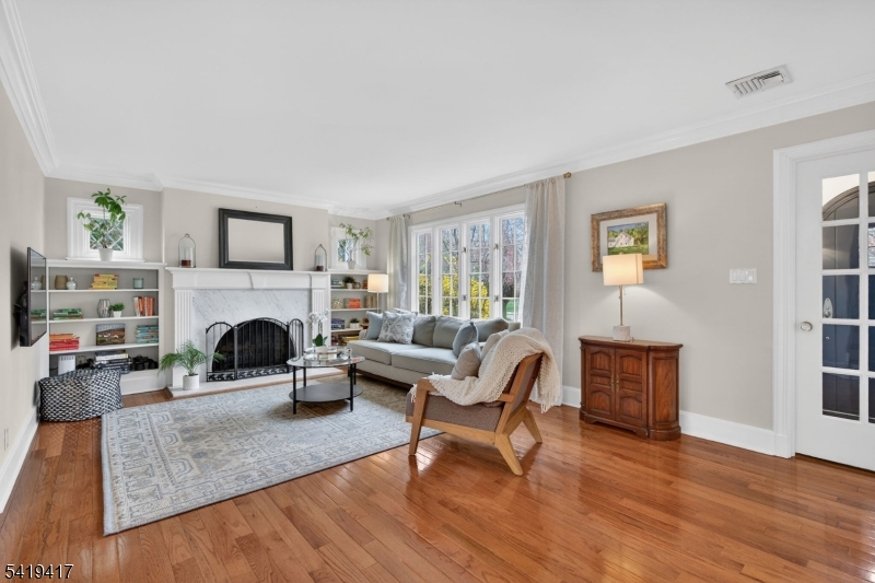 20 Parkview Dr