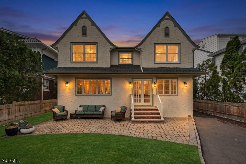20 Parkview Dr