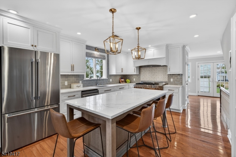 20 Parkview Dr