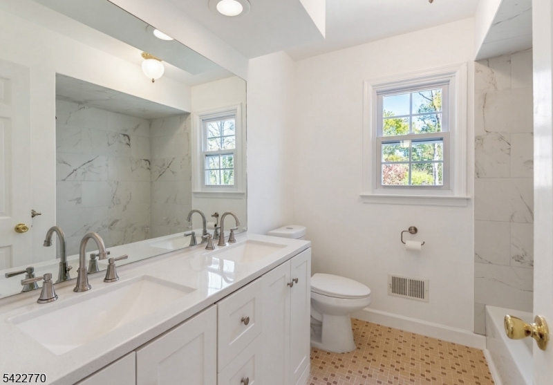 139 Berkeley Cir