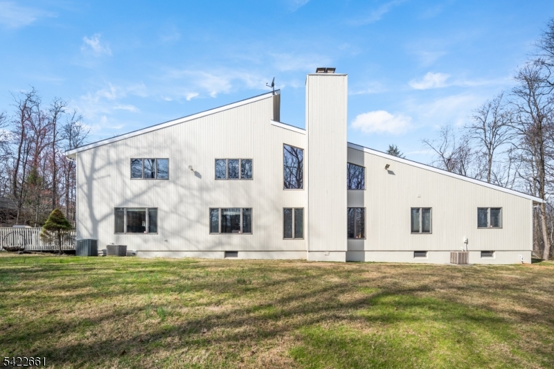 586 Stangle Rd