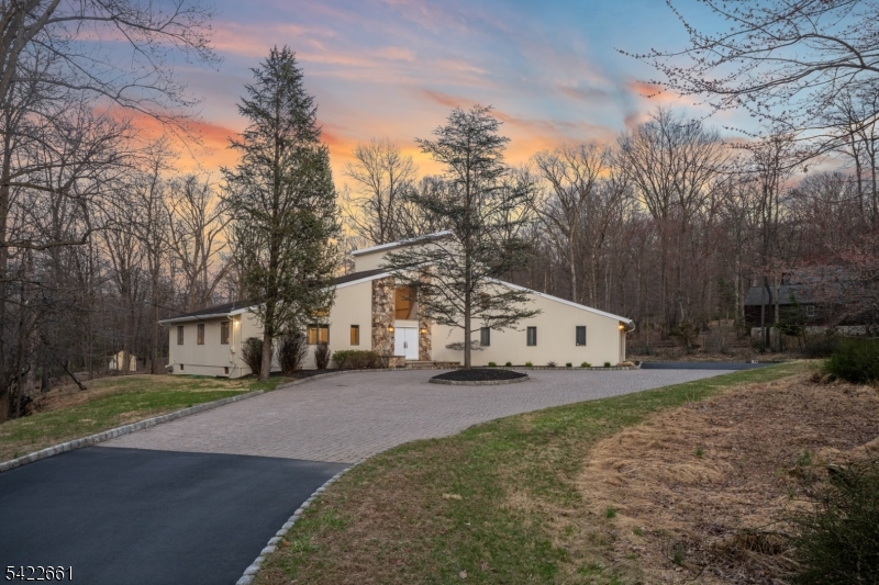 586 Stangle Rd