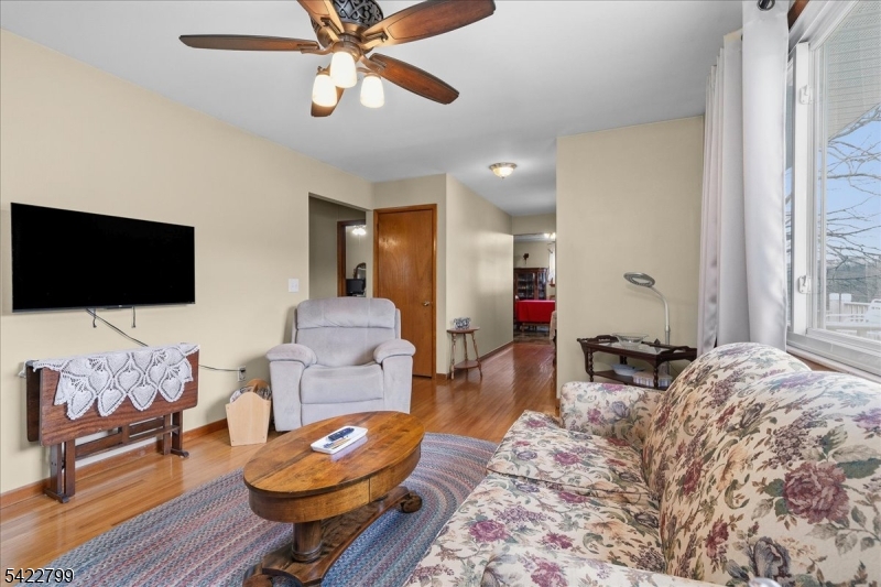 720 County Rd 519