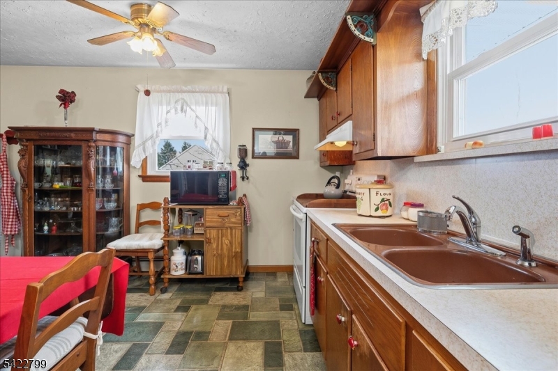 720 County Rd 519