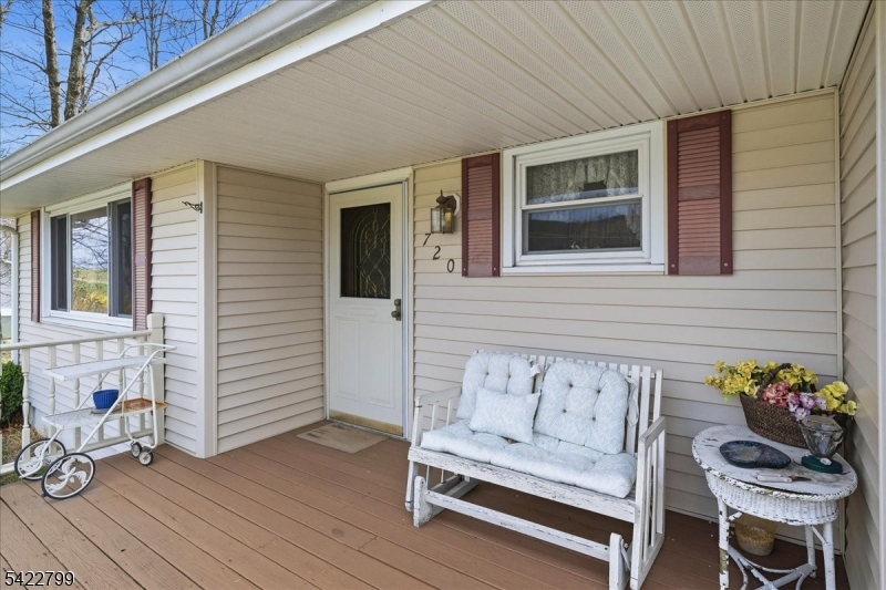 720 County Rd 519