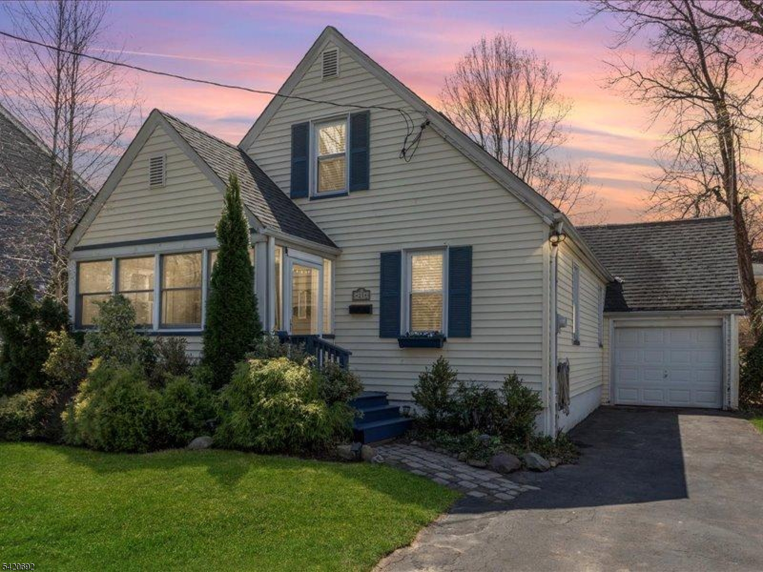 21 Mohawk Drive