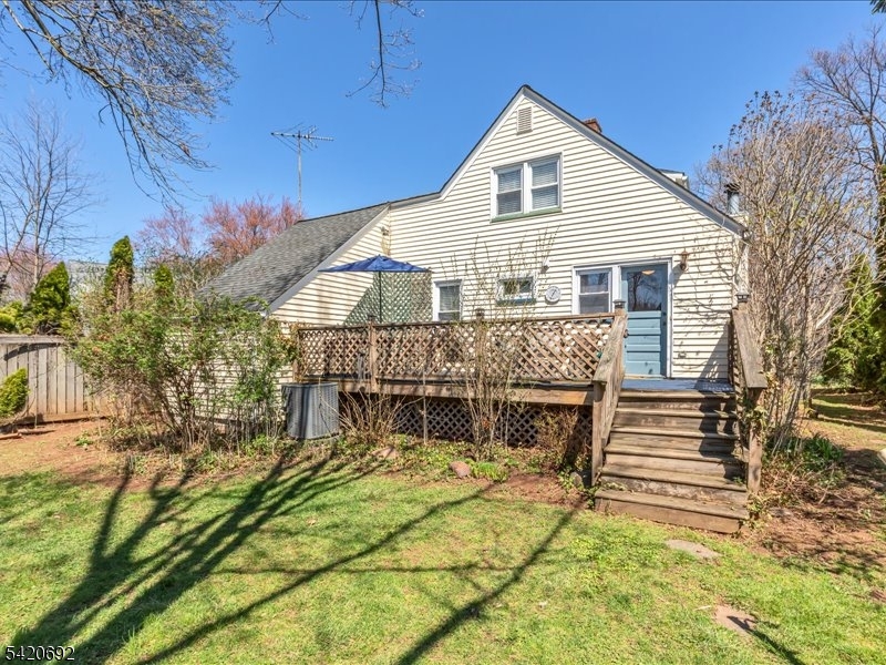 21 Mohawk Drive