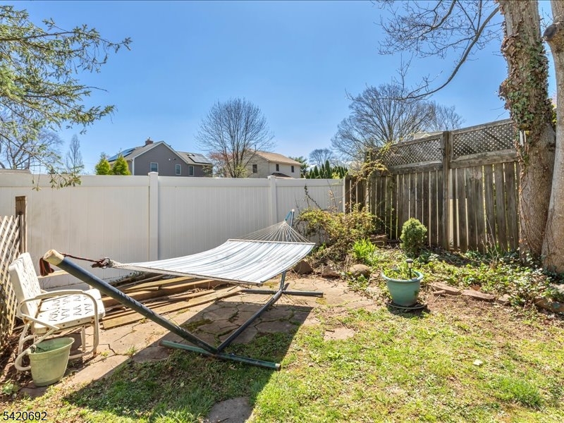 21 Mohawk Drive