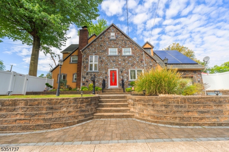 426 Walnut St