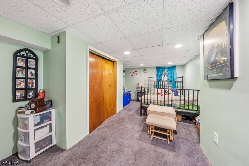 426 Walnut St