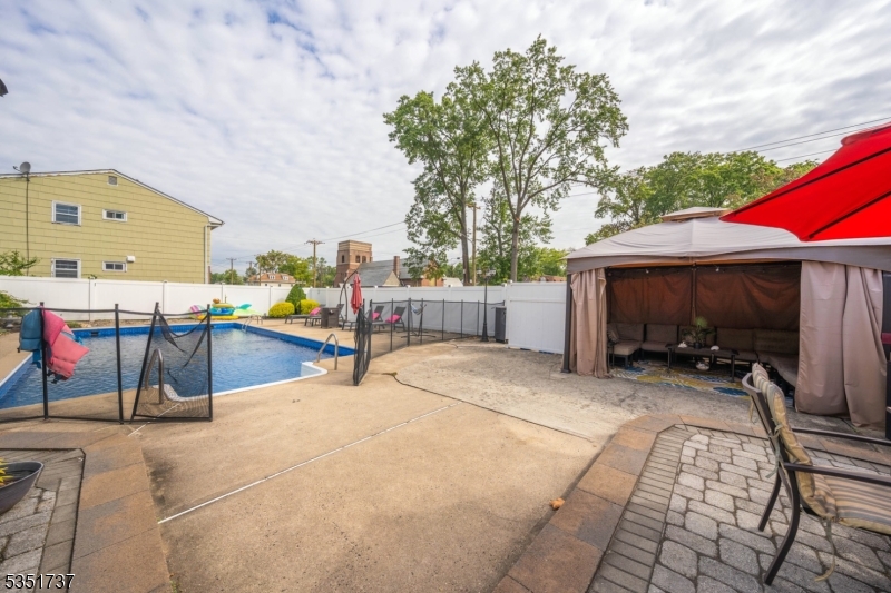 426 Walnut St