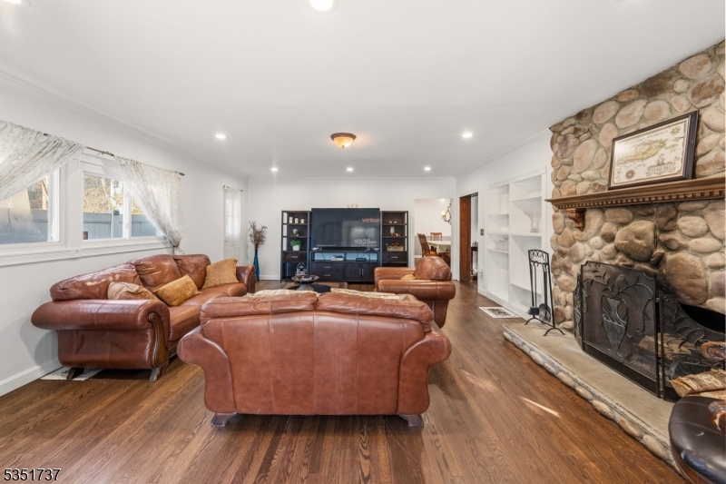426 Walnut St