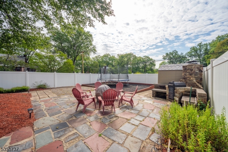 426 Walnut St