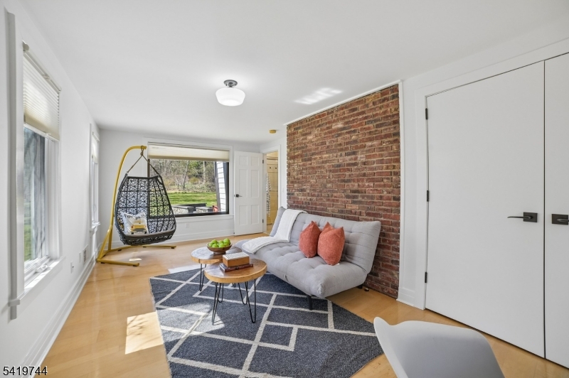 55 LAKEVIEW AVENUE