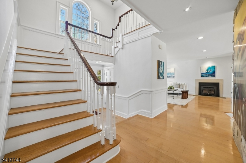 55 LAKEVIEW AVENUE