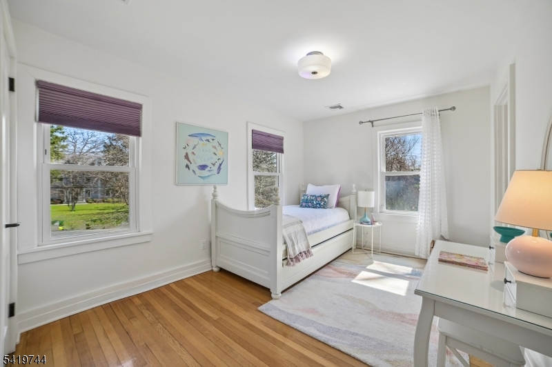 55 LAKEVIEW AVENUE