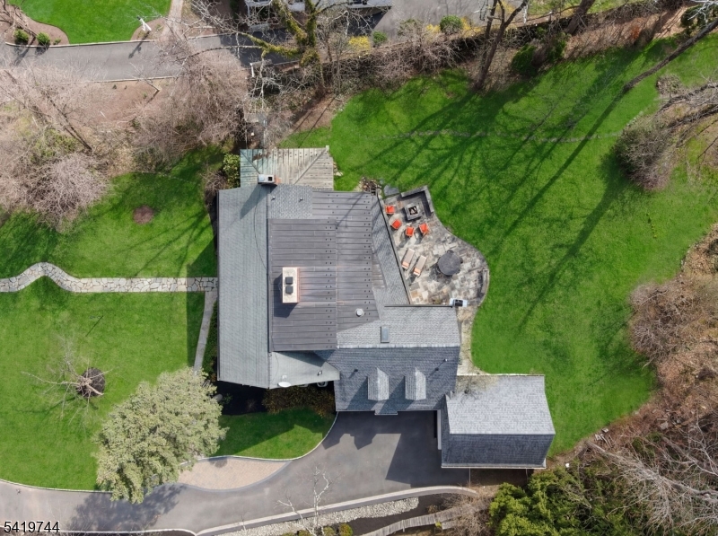 55 LAKEVIEW AVENUE