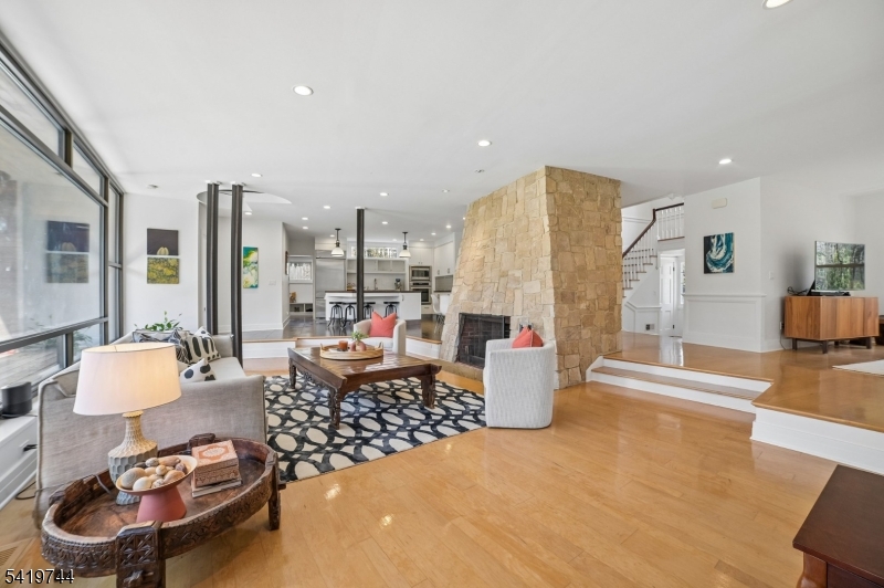 55 LAKEVIEW AVENUE