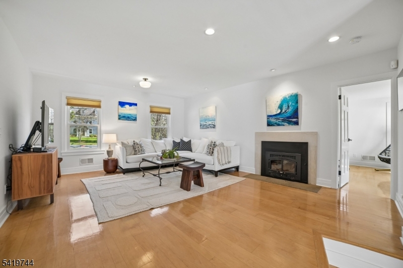 55 LAKEVIEW AVENUE