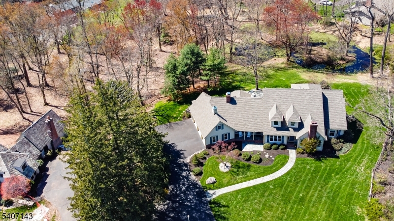 971 Nepawin Ln