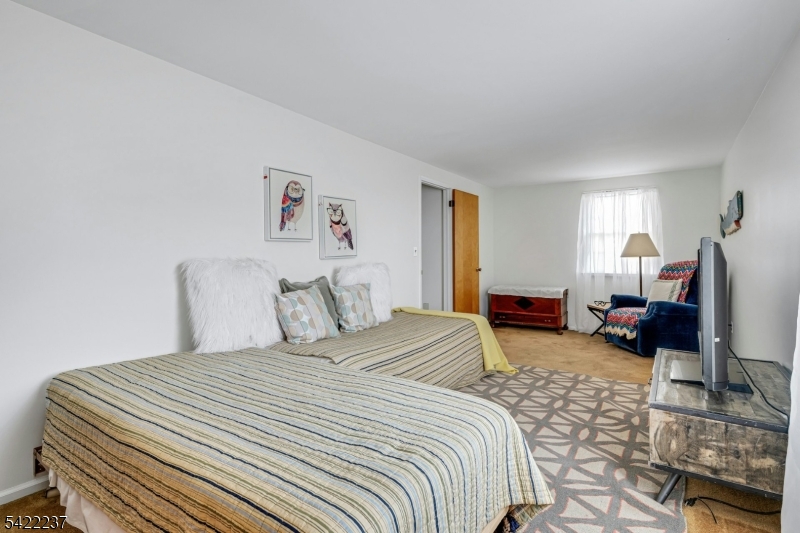 1463 Springfield Ave