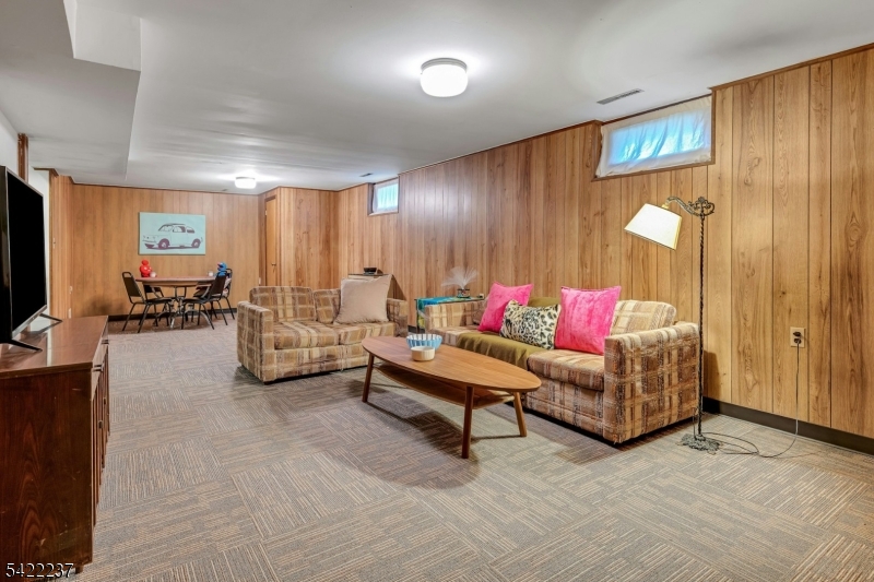 1463 Springfield Ave