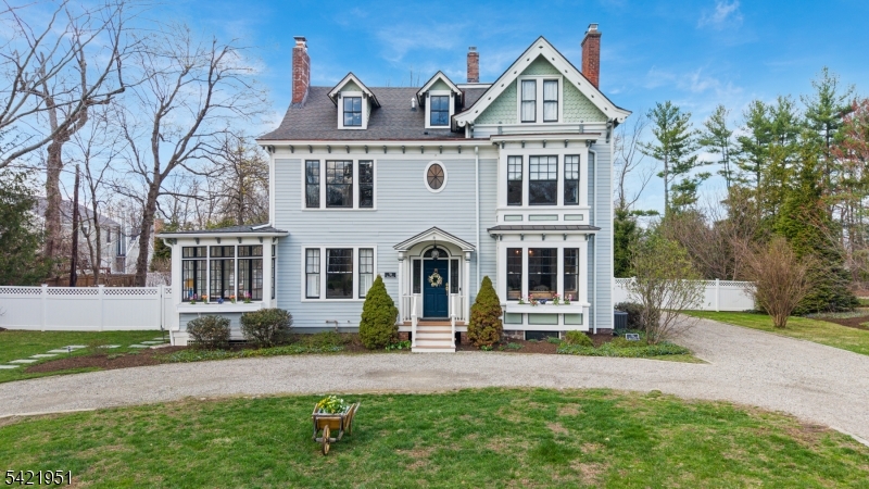 50 Morris Ave