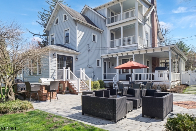 50 Morris Ave