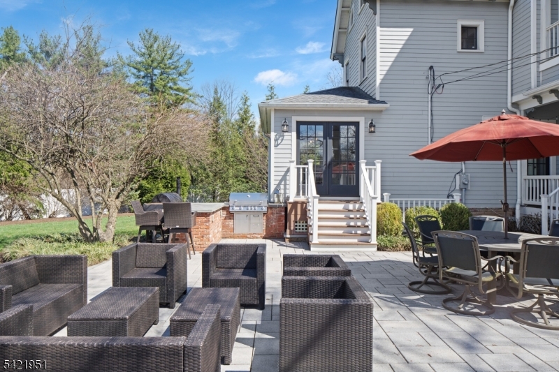 50 Morris Ave
