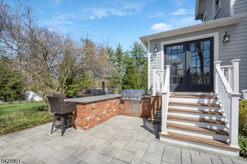 50 Morris Ave