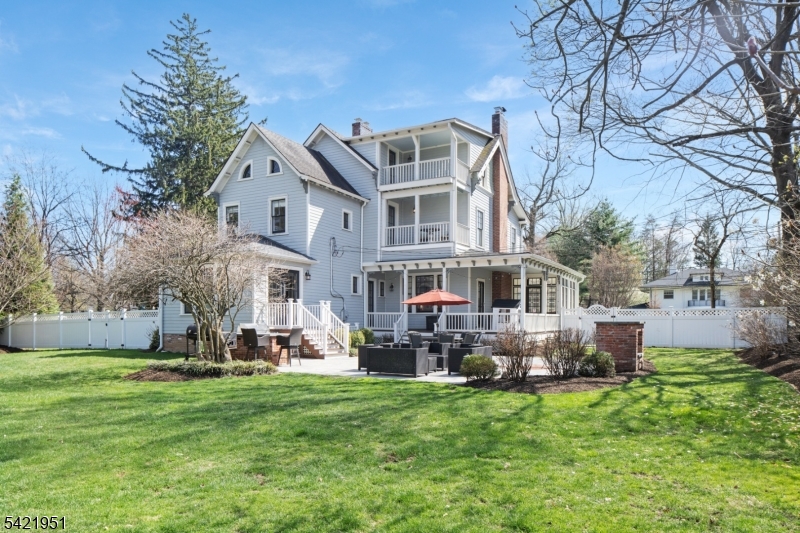 50 Morris Ave