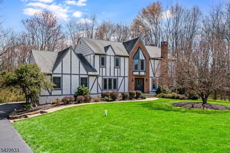 5 Darnay Rd