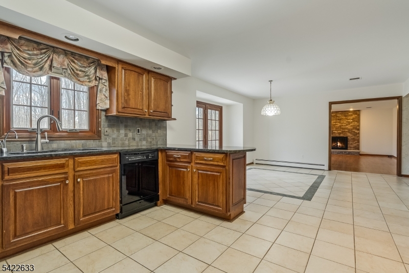 5 Darnay Rd