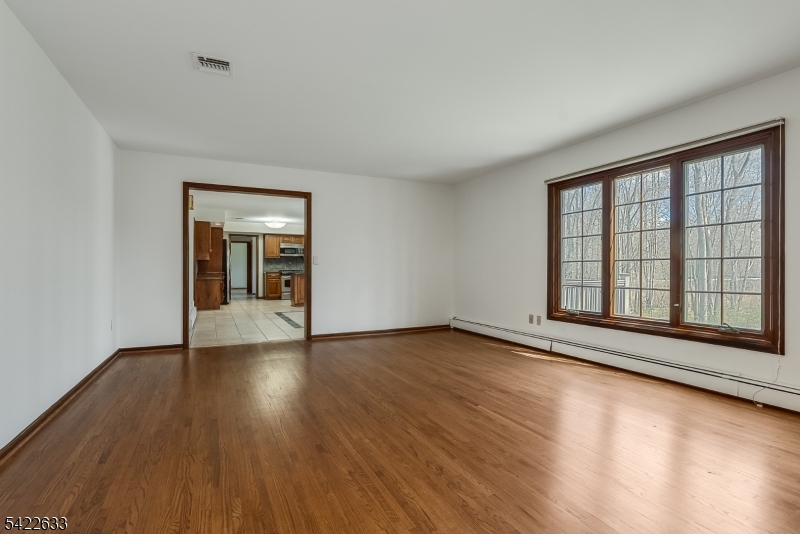 5 Darnay Rd