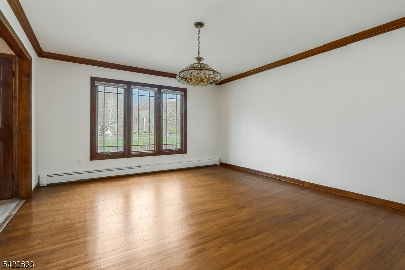 5 Darnay Rd