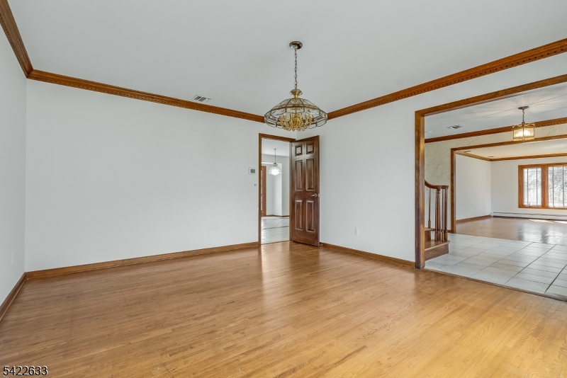 5 Darnay Rd