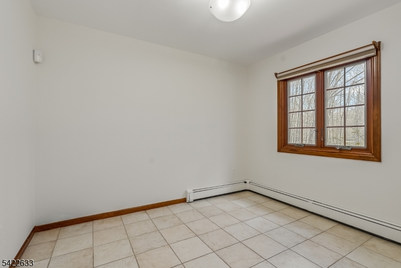 5 Darnay Rd