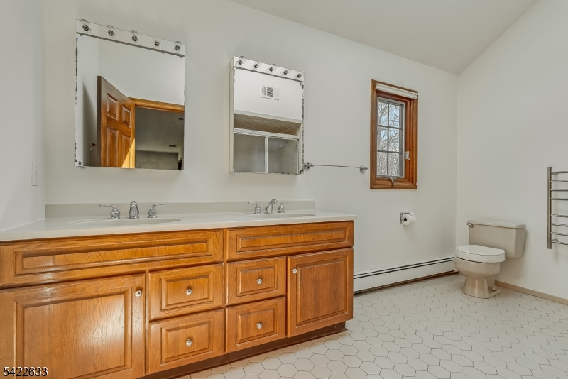 5 Darnay Rd