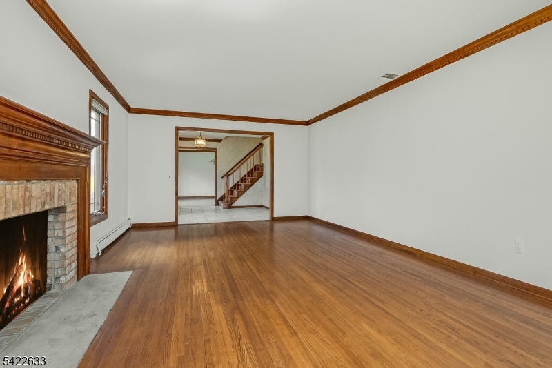5 Darnay Rd
