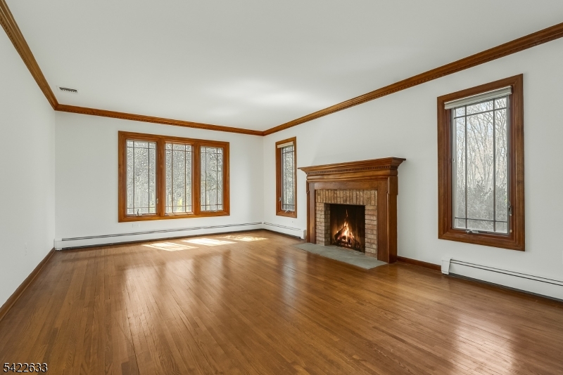 5 Darnay Rd