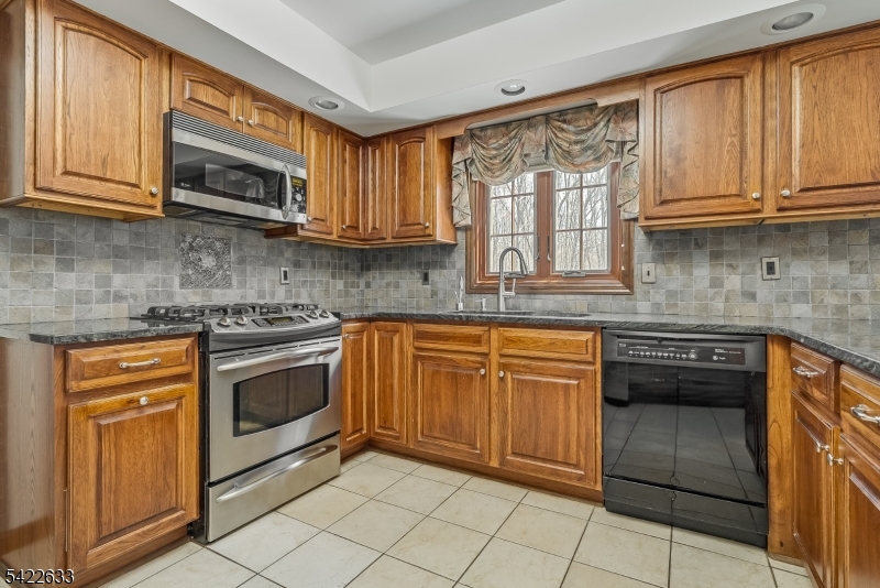 5 Darnay Rd