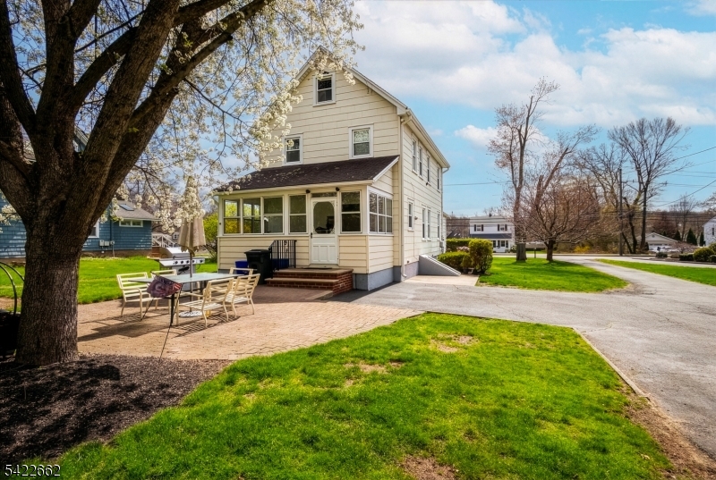 141 Fairfield Ave