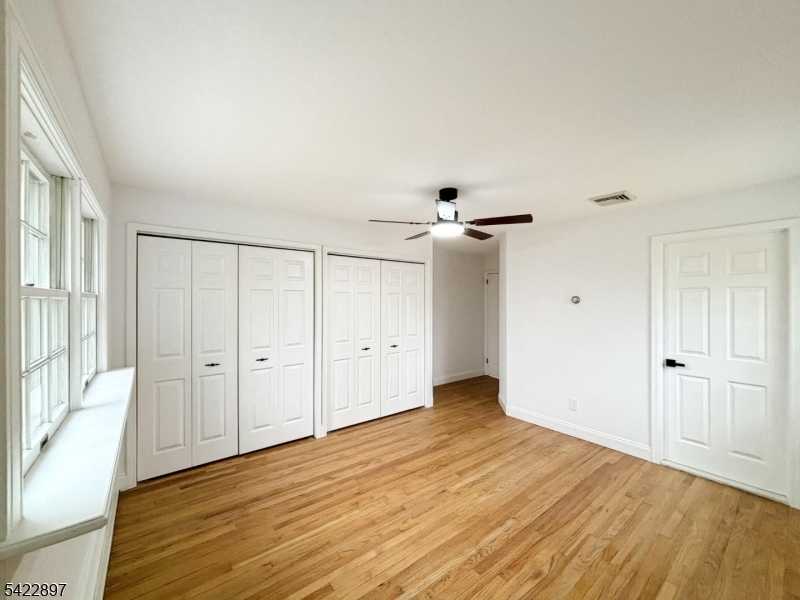 4 Baker Rd