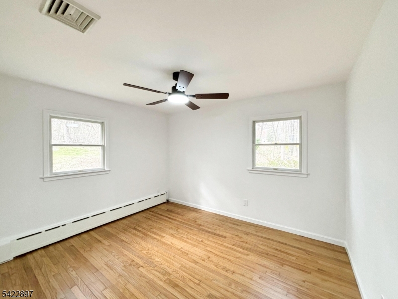 4 Baker Rd
